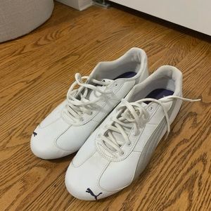 Like new Puma running shoes